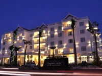 KM Hotel 