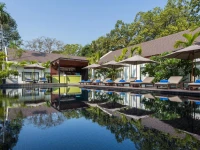 Lynnaya Urban River Resort 4*