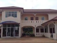 Sompratthana Guesthouse 