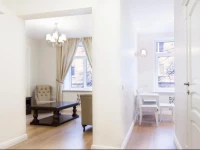 Apartamentai ЕЎalia Gedimino prospekto 
