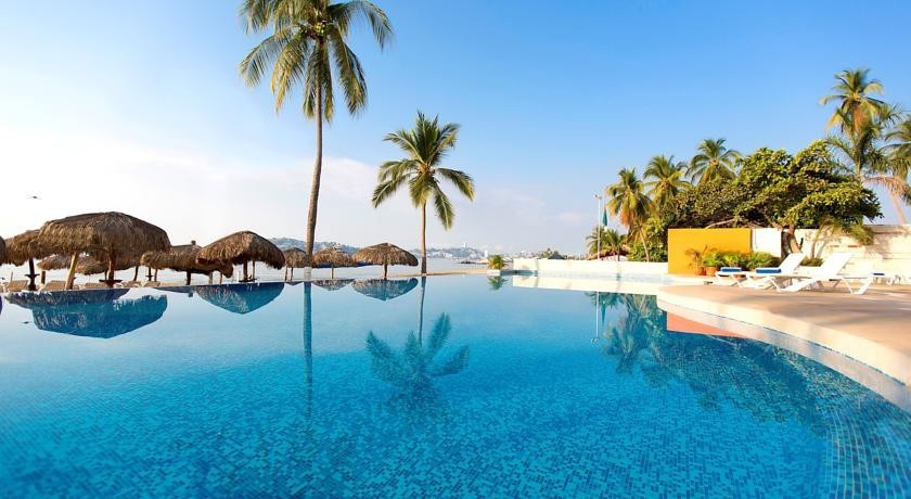 Krystal Beach Acapulco 