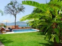 Naivi 3 Bedrooms by Yoya Properties 