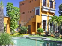 Los Abolengos, Grand Class Casona Hotel 