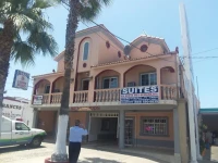 Suites Leon Rojo 