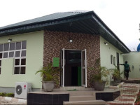 E Exclusive hotel