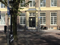 Eye Hotel