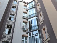 Square 11 