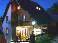 SneЕѕna KuД‡a Apartments