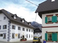 Two-Bedroom Apartment with Mountain View in Podkoren 