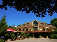 Adler Hotel es Etterem 3*