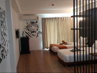 The Pride Hotel At Laemsing
