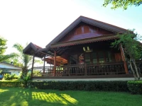 Huan Esan Place 