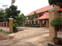 Suphattra Apartment