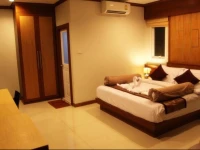 Nailons Hotel 2*