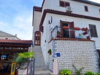 Mon Perin Castrum - Homestay Dado 