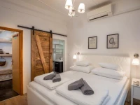 Private Accomodation Linda 2*