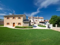 Villa Poropati 4*