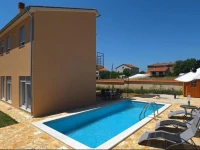 Liz I Villa E. Holiday Home 