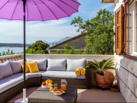 Vallis Holiday Home