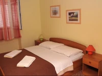 Floreus Cres Guest House 3*
