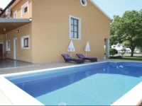 M.Laginje III Holiday Home 