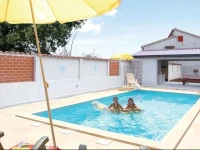 Three-Bedroom Holiday home 0 in Zminj 