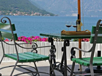 Tomcuk Guest House