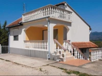 Tivat Ljesevici Holiday Home 
