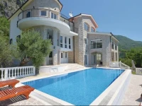 Herceg Novi with Fireplace XII Holiday Home 