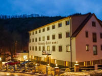 Wellness Hotel HlubokГЅ DvЕЇr