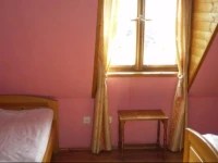 Penzion ZГЎmek LeЕЎany 2*
