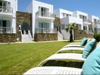 Ninemia Suites 