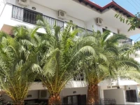 Elsa Apartments 