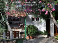 Hotel Yola 2*