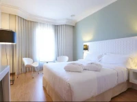 Tryp Vigo Los Galeones Hotel 4*