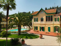Villa Rosella Resort