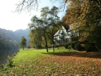 Cocoon Hotel La Rive (Theis) 4*