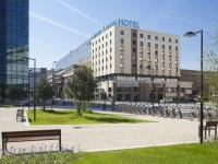 Apogia Paris 3*