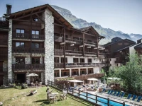 Hotel Altitude 3*
