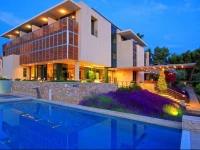 Amor Hotel 4*