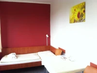 Best Hotel Garni 2*