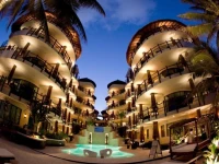 El Taj Oceanfront & Beachside Condo Hotel 5*