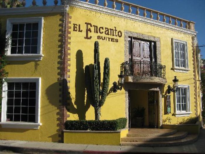 El Encanto Inn & Suites 4*