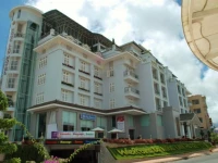 Ngoc Lan 4*