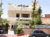 Bani Park Palace 2*