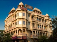 Sarang Palace 3*