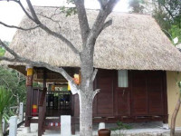 Song Lambung Beach Hut