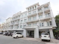 Triniti Hotel Batam 2*