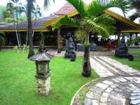 Queen of the South Resort 3*