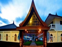 Tropical Palm Resort & Spa 3*